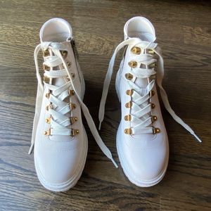 NEW — WORN TWICE!  Michael Kors Boots—Size 7.5